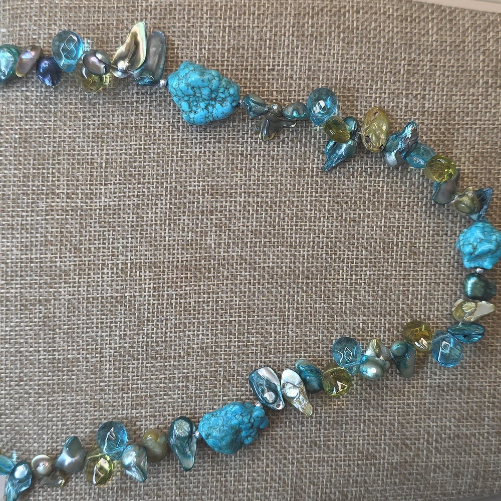 Artisan Made Turquoise and Glass Beaded Necklace